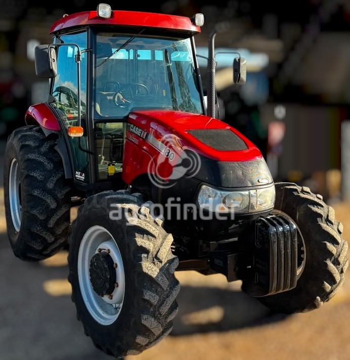 Trator Case IH Farmall 80
Ano 2014