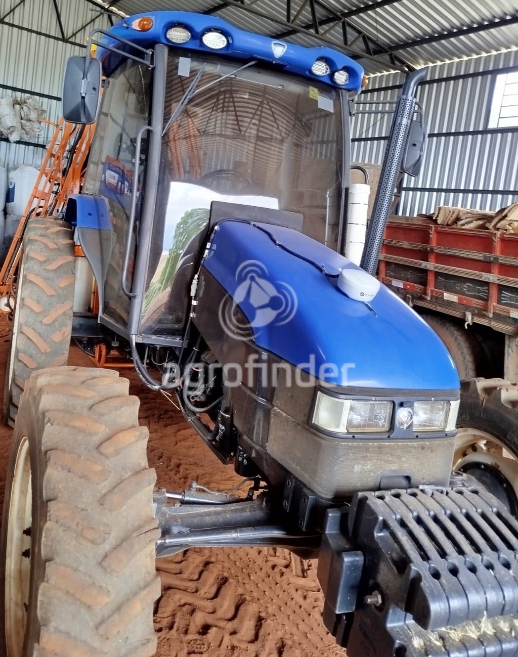 Trator New Holland TL 75 E
Ano 2012