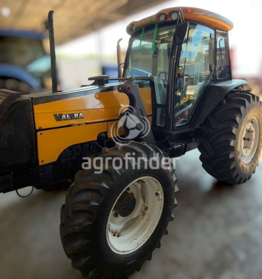 Trator Valtra BM 110
Ano 2005