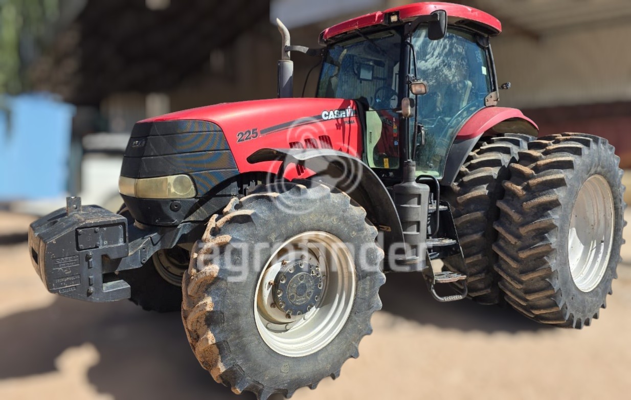 Trator Case IH Puma 225
Ano 2014