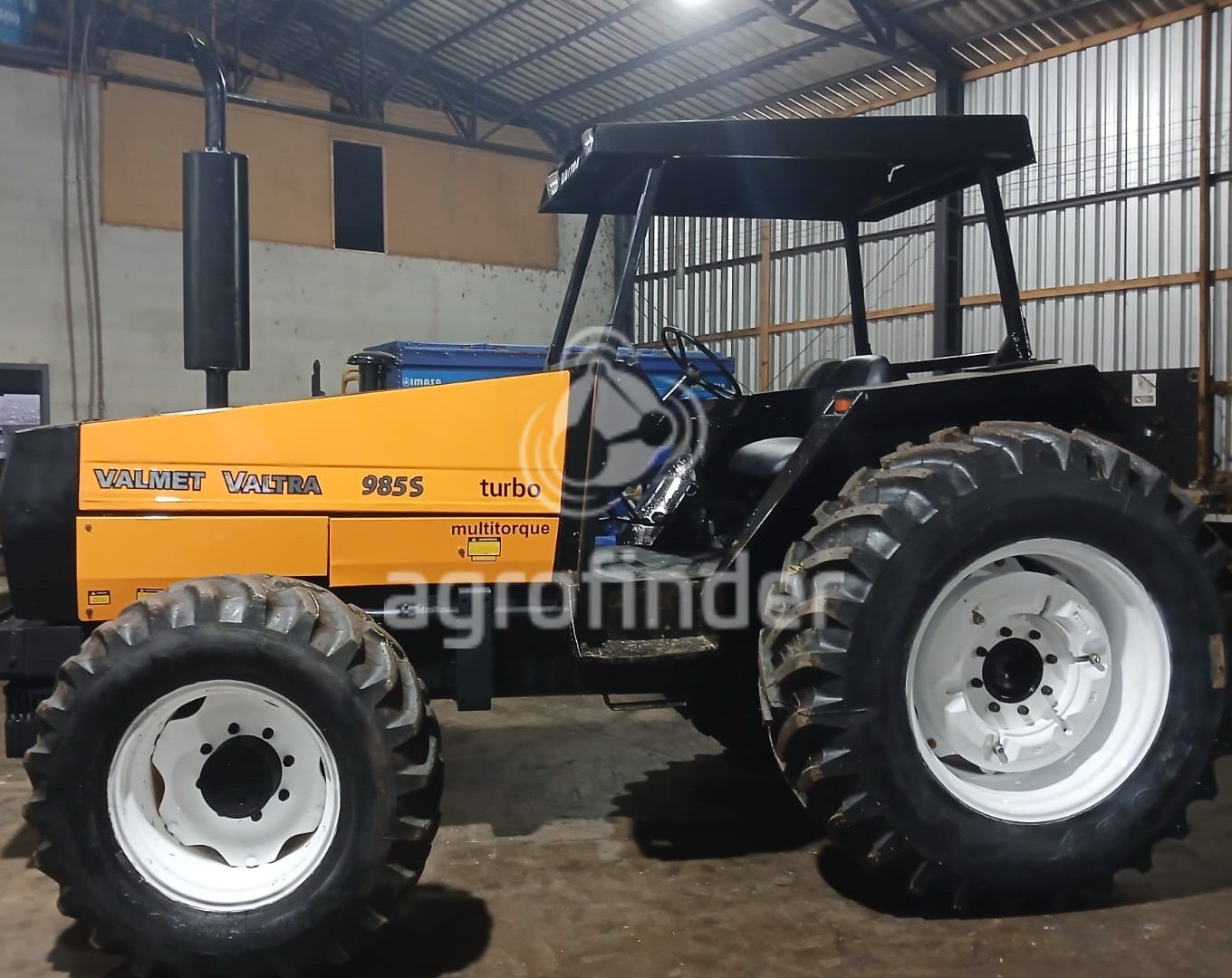 Trator Valtra 985
Ano 1993