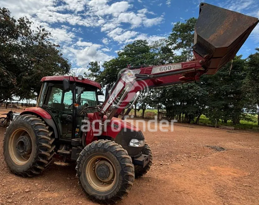 Trator Case IH Farmall 100
Ano 2020