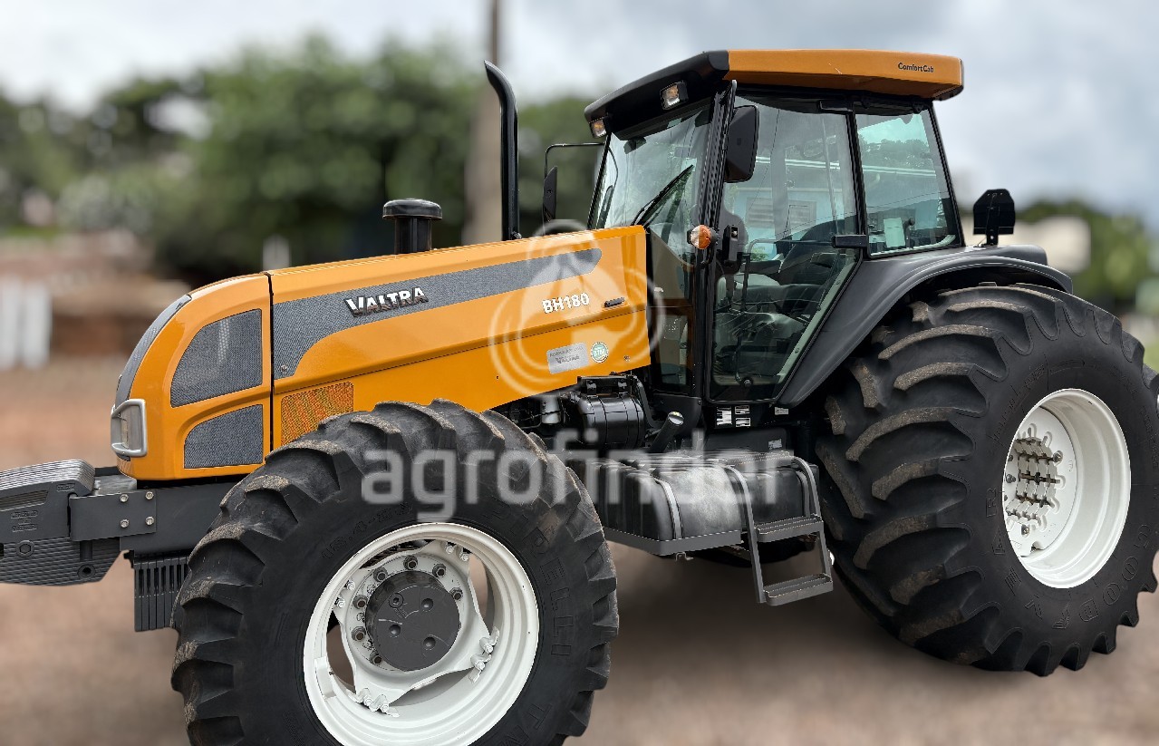 Trator Valtra BH 180
Ano 2016