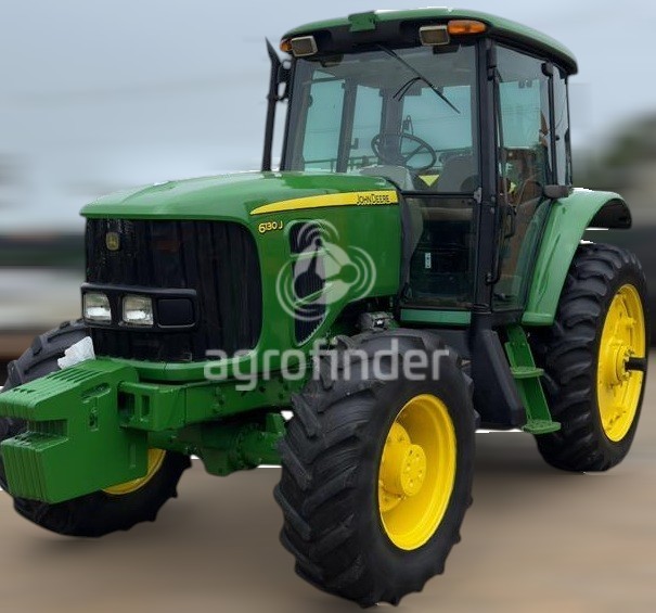 Trator John Deere 6130 J
Ano 2012