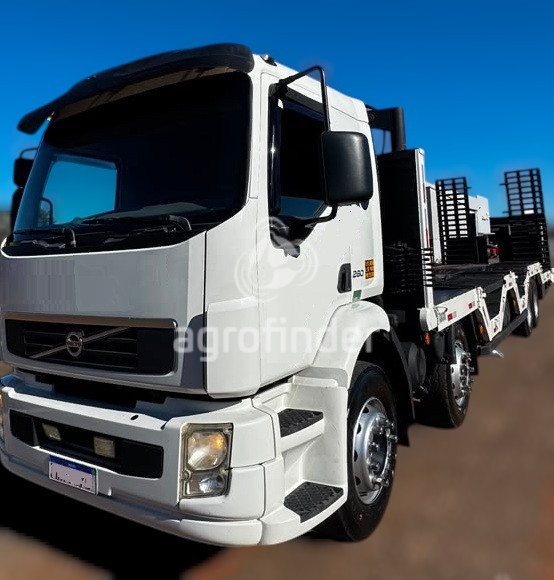 Caminhão Volvo VM 260 
 Ano 2009