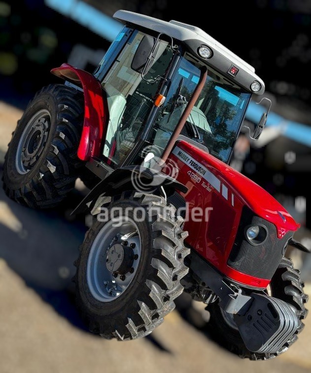 Trator Massey Ferguson 4290
Ano 2014