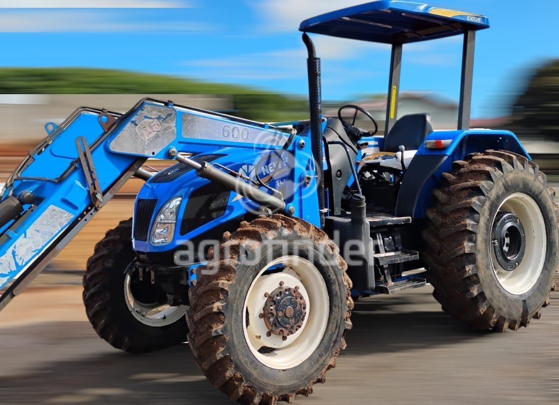Trator New Holland TL 75 E 
 Ano 2015