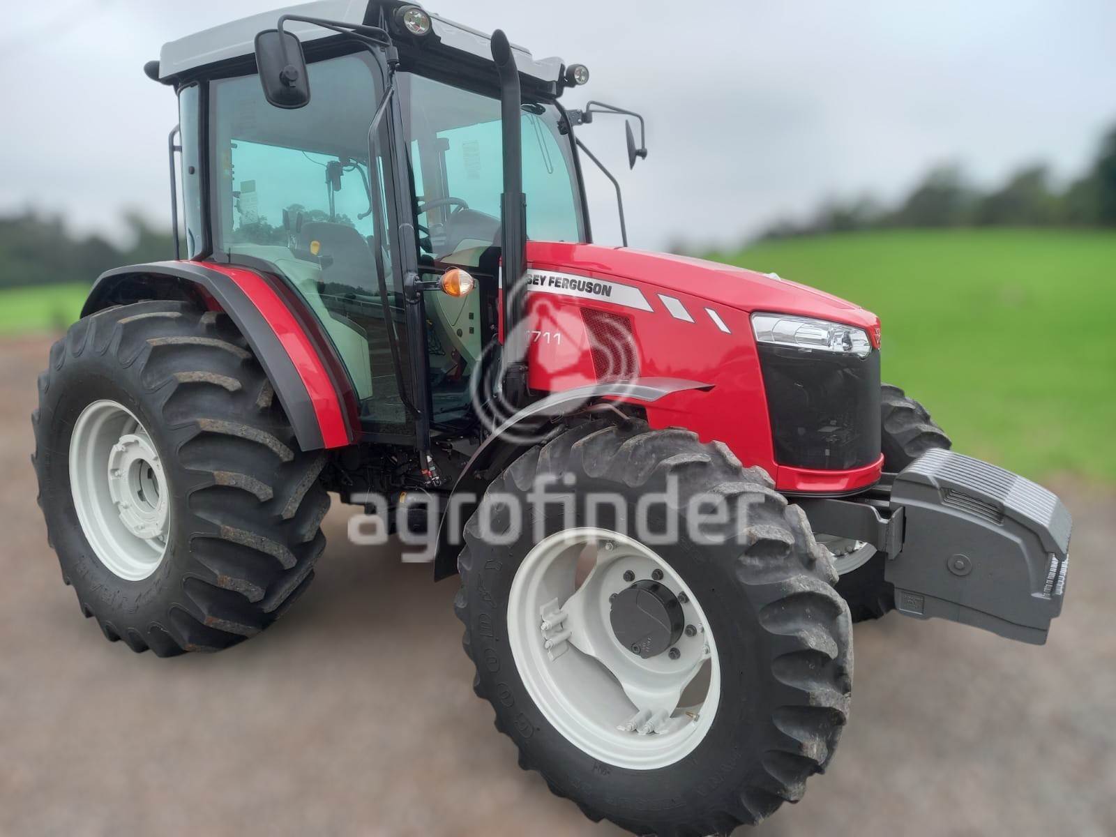 Trator Massey Ferguson 6711 
 Ano 2022