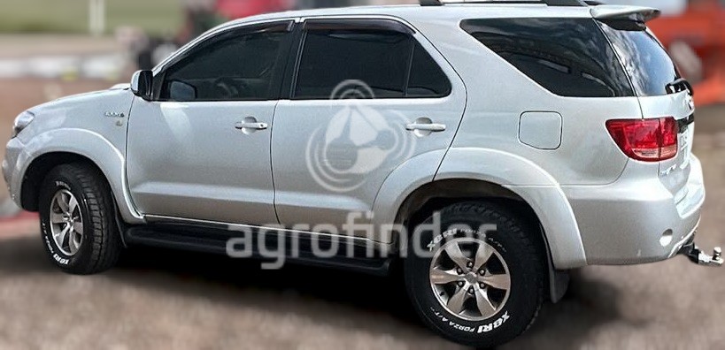 Camionete Toyota Hilux 
 Ano 2006