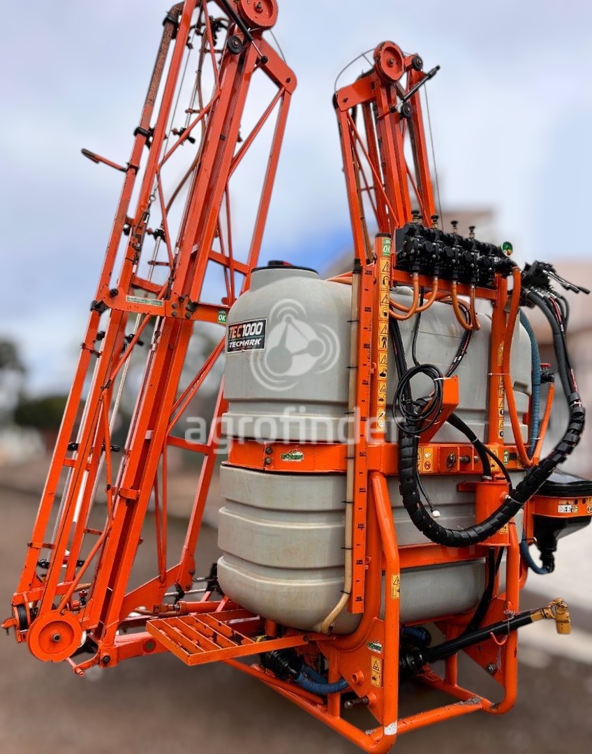 Pulverizador Hidráulico Tecmark Tec 1000
Ano 2019
