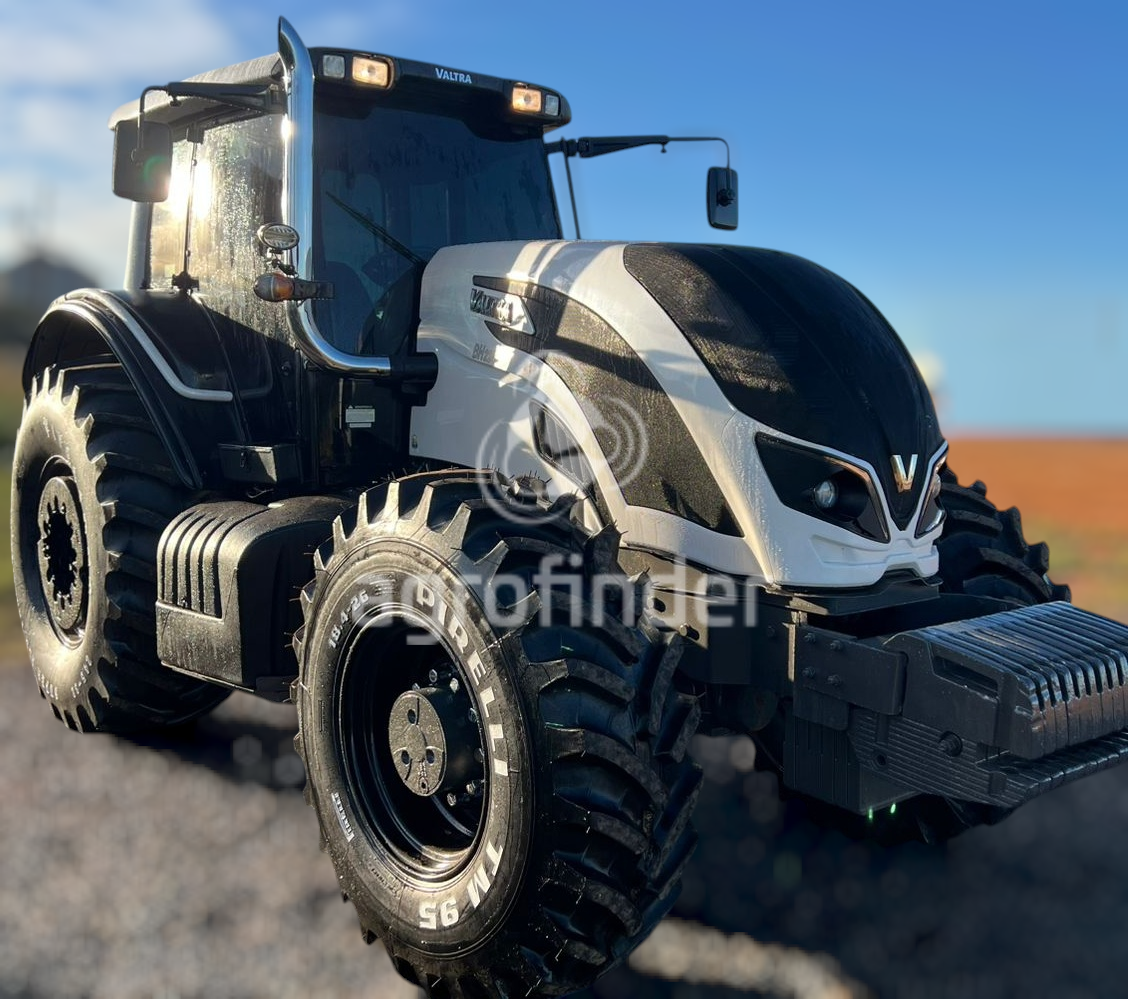 Trator Valtra BH 224 HiTech
Ano 2017