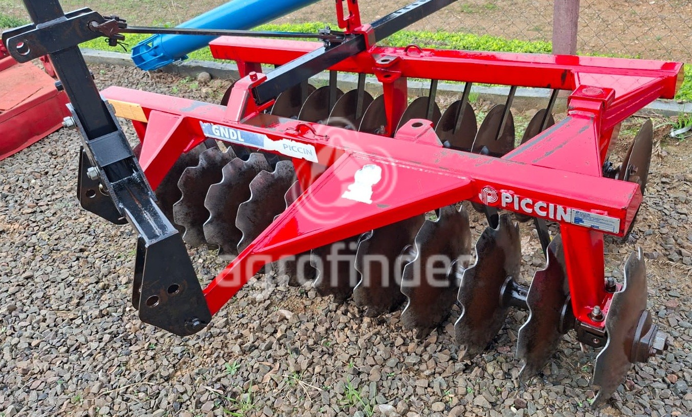 Grade Niveladora Piccin GNDL
Ano 2020
