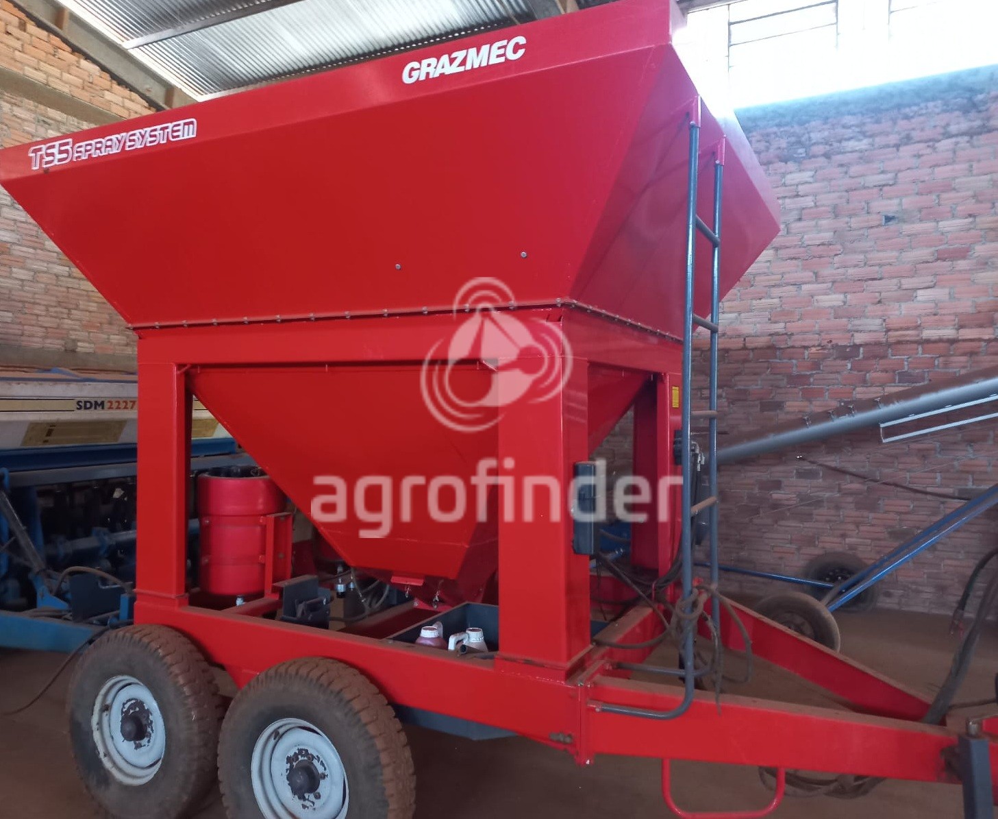 Tratadora de Semente Grazmec TS5 Spray System
Ano 2013