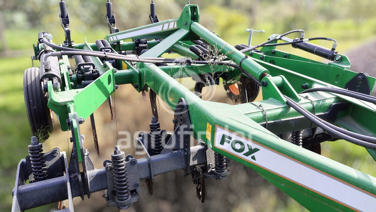Escarificador Stara FOX11H 
 Ano 2024