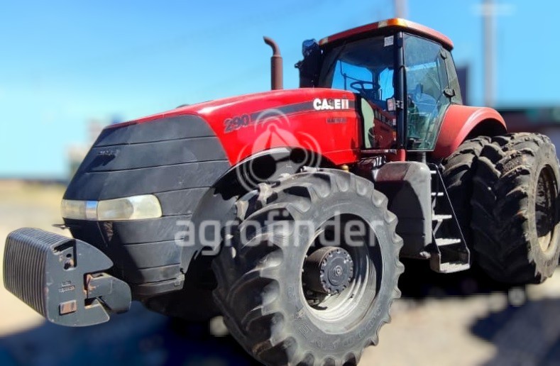 Trator Case IH Magnum 290
Ano 2013