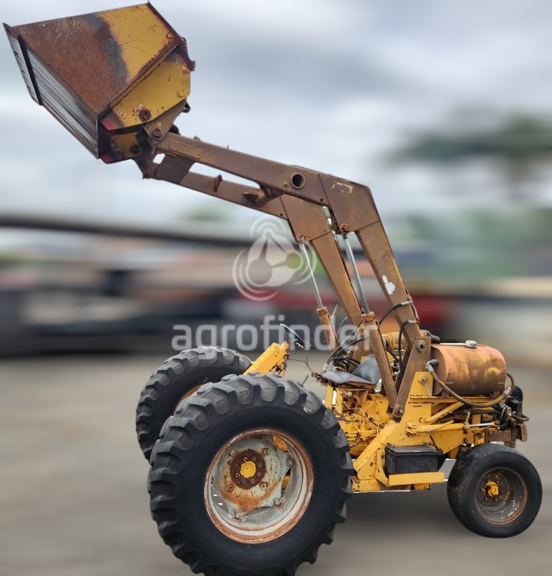 Pá Carregadeira Valmet 65ID 
 Ano 1976