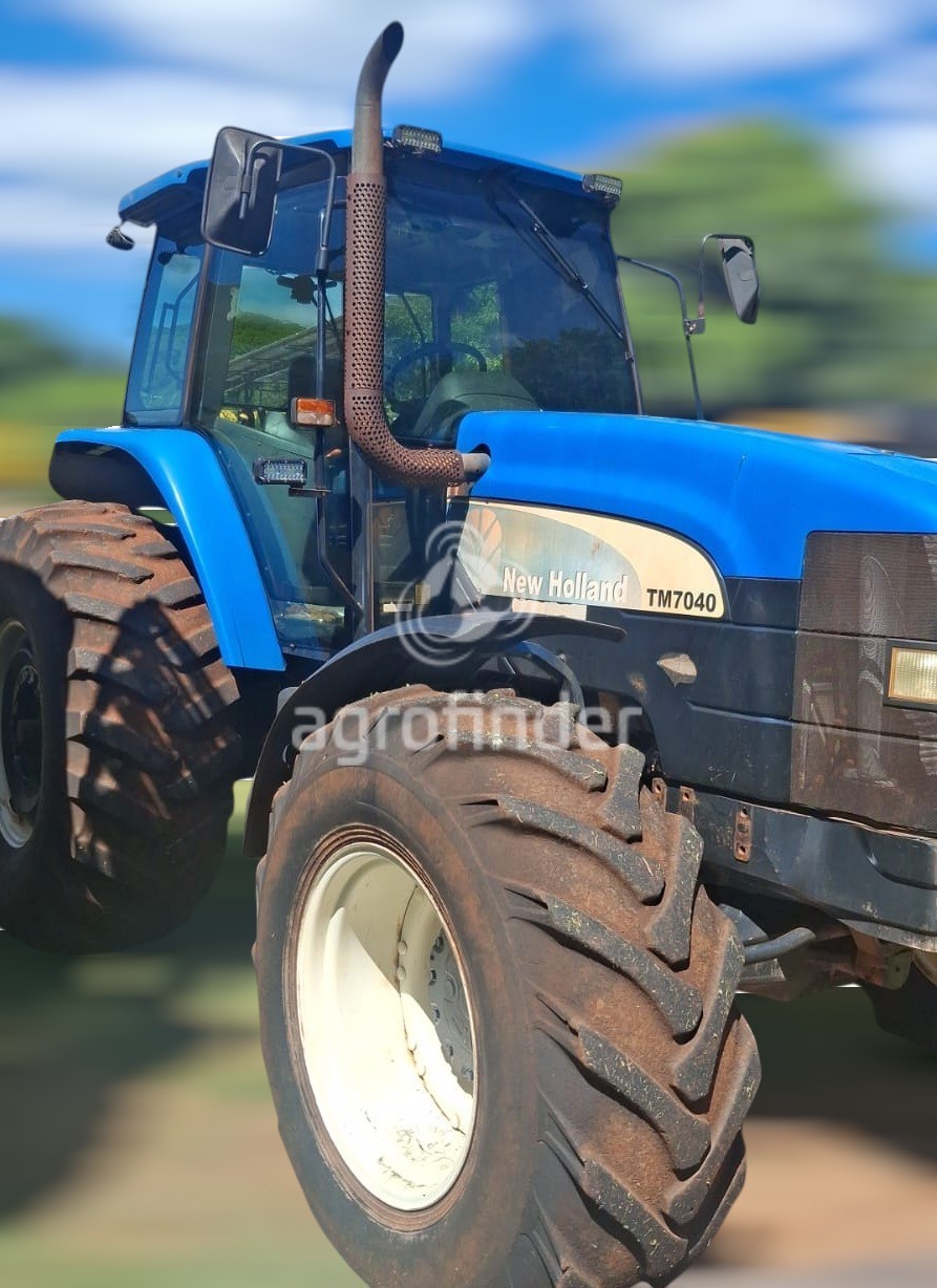 Trator New Holland TM 7040 
 Ano 2013