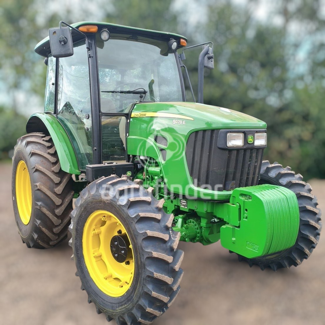 Trator John Deere 5078 E
Ano 2015