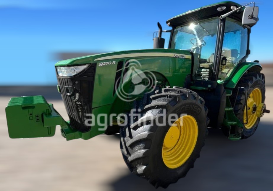 Trator John Deere 8270 R
Ano 2018