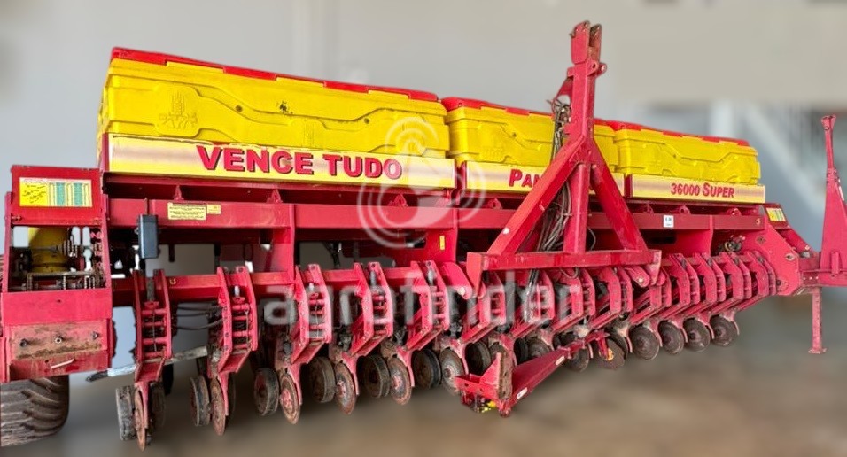 Plantadeira de Inverno Vence Tudo Pampeana 36000 
 Ano 2019