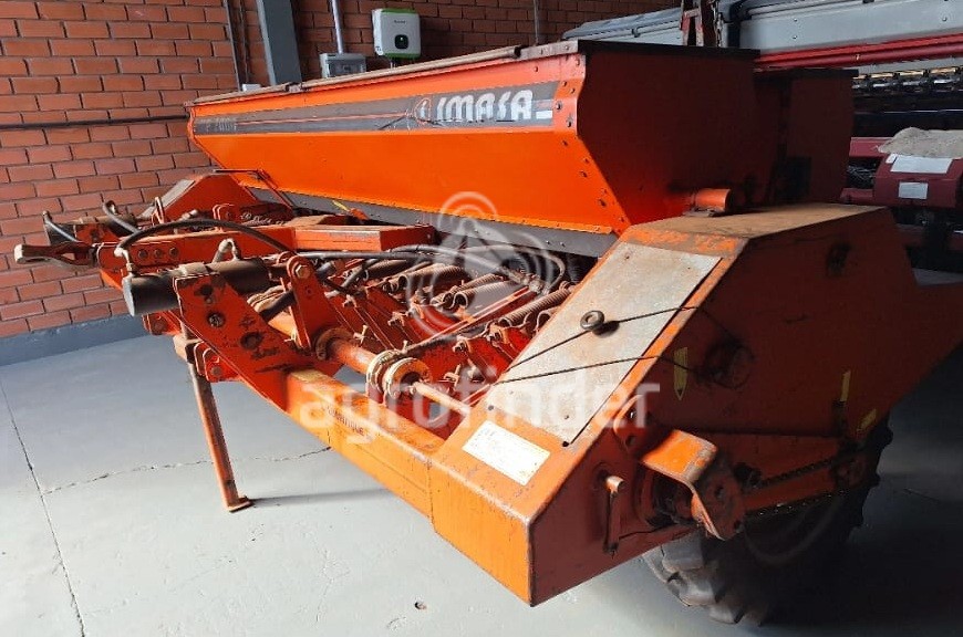 Plantadeira Múltipla Imasa MP 2000
Ano 1995