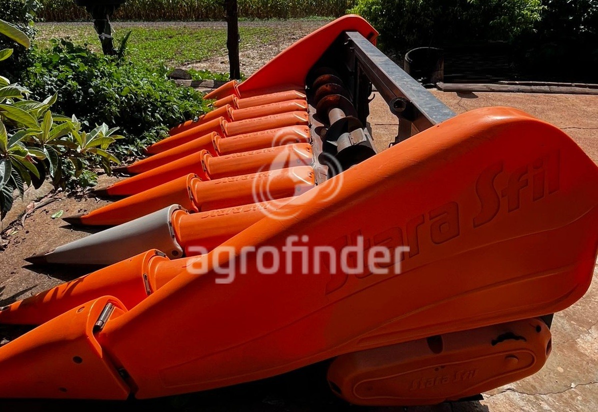 Plataforma de Milho Sfil PLM 6000 
 Ano 2006