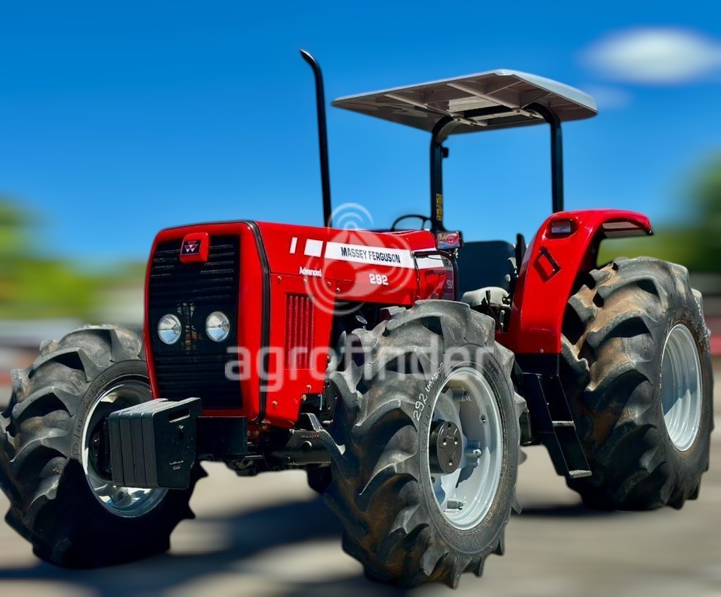 Trator Massey Ferguson 292
Ano 2007