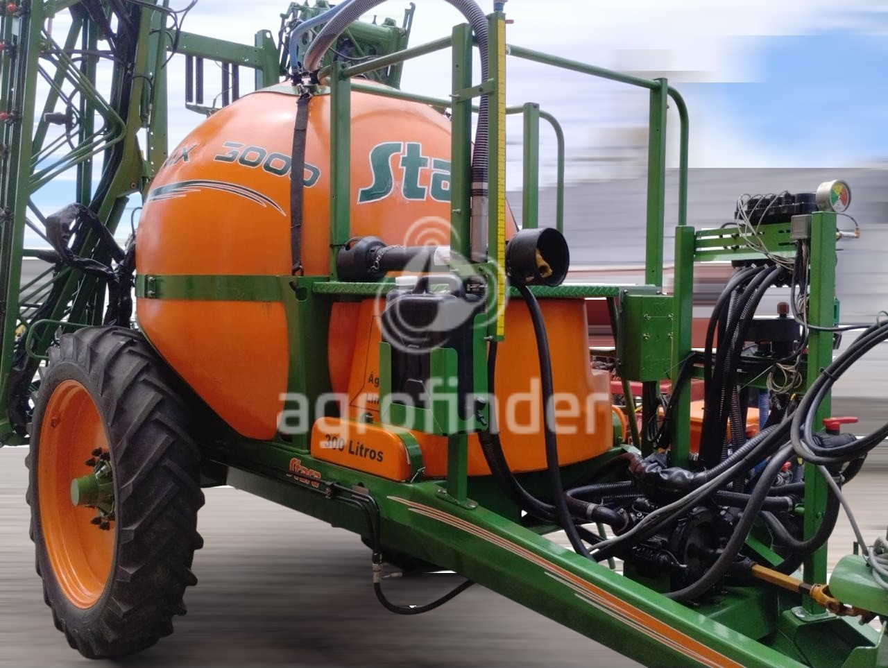 Pulverizador de Arrasto Stara Fenix 3000 
 Ano 2009