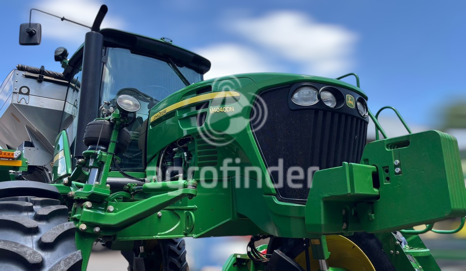 Distribuidor de Fertilizante Sólido John Deere M4040DN 
 Ano 2024