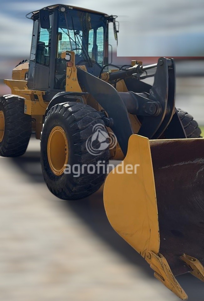 Pá Carregadeira John Deere 524K 
 Ano 2020