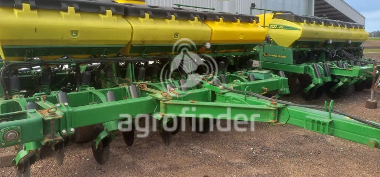 Plantadeira de Verão John Deere 2122
Ano 2017