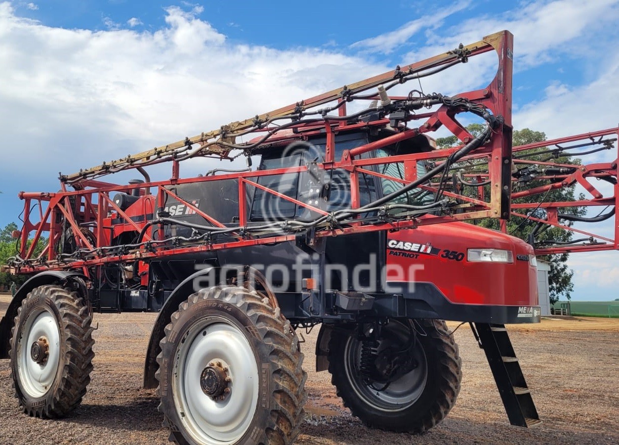 Pulverizador Autopropelido Case IH Patriot 350 
 Ano 2013