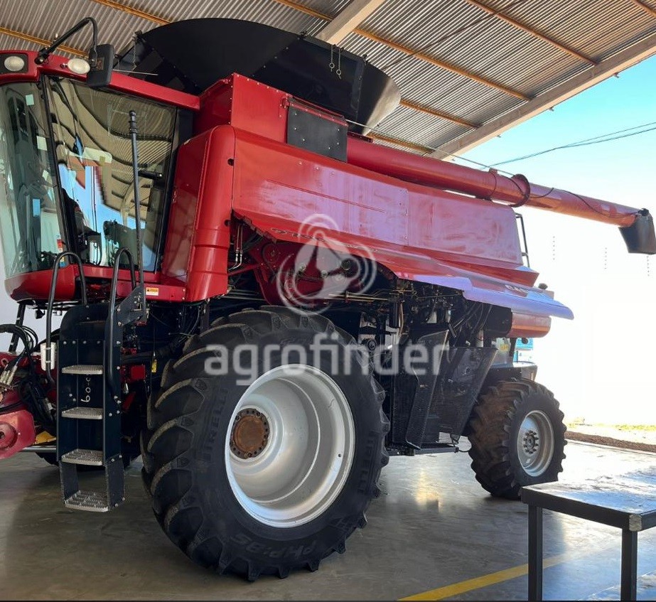 Colheitadeira de grão Case IH Axial-Flow 2799 
 Ano 2015