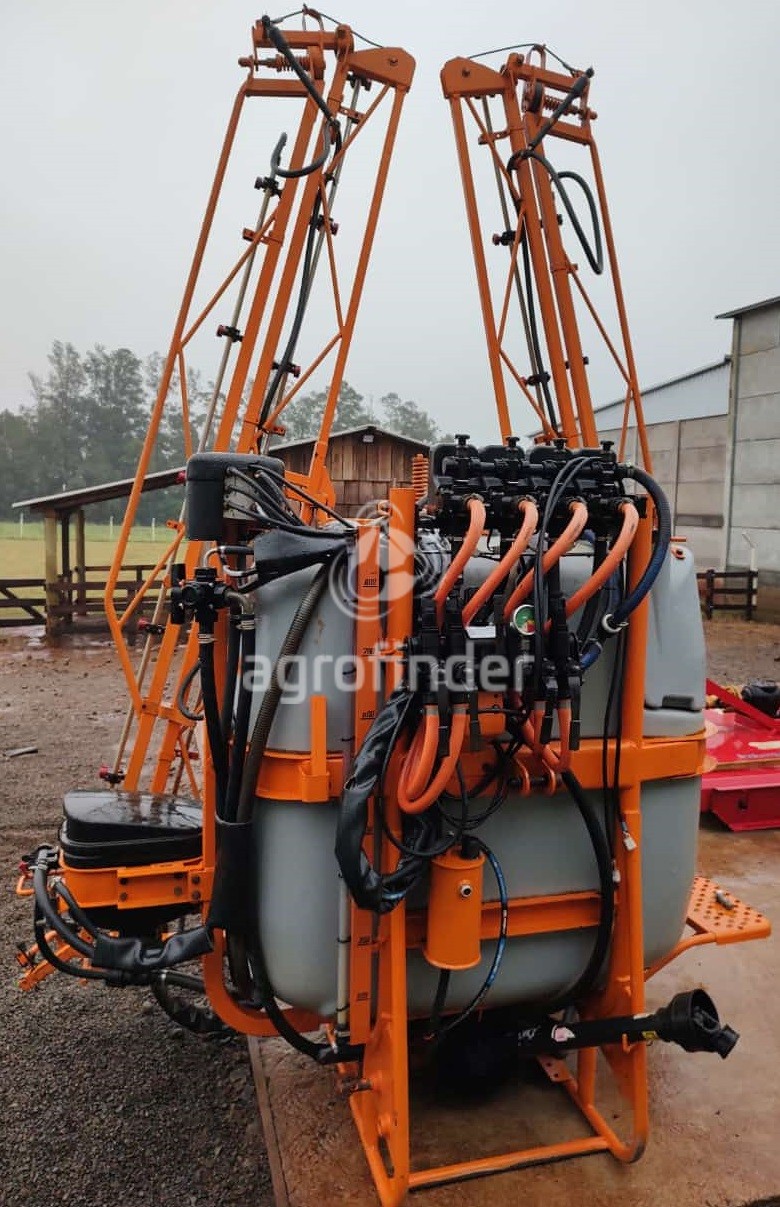 Pulverizador Autopropelido Jacto Condor 800
Ano 2020