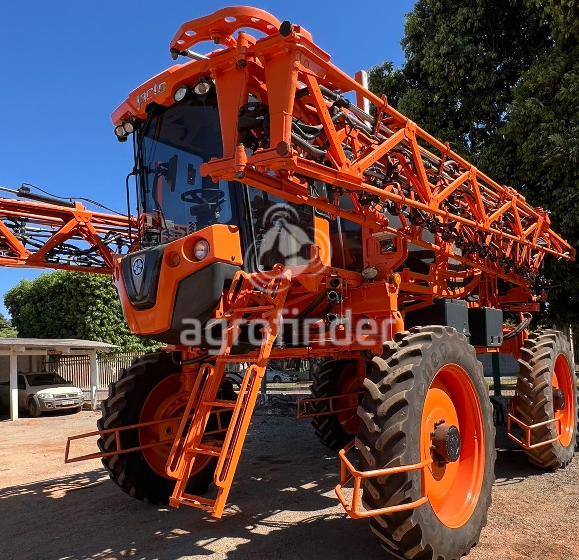 Pulverizador Autopropelido Jacto Uniport 3030
Ano 2012