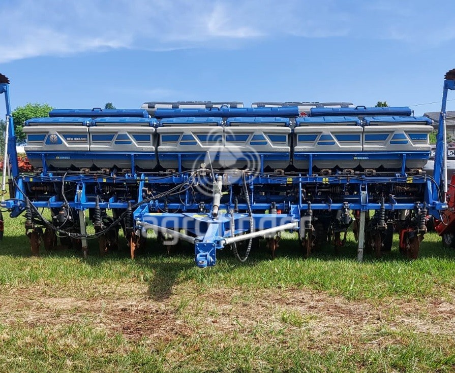 Plantadeira de Verão New Holland SOLT 13 E 
 Ano 2013