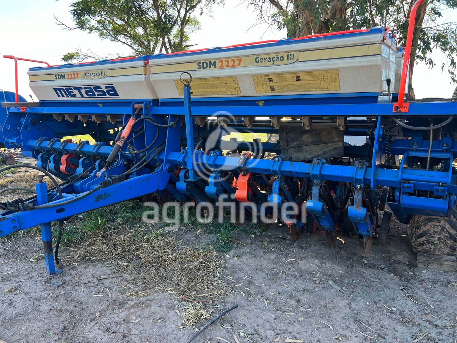 Plantadeira de Inverno Metasa SDM 2227
Ano 2003