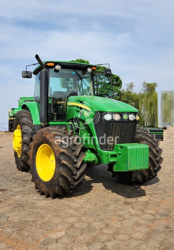 Trator de roda John Deere 7200 J 
 Ano 2018
