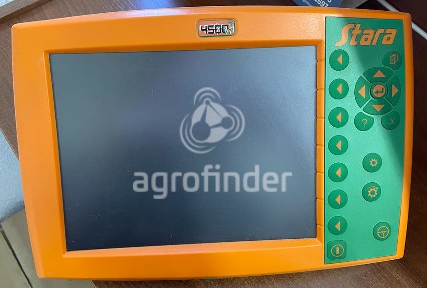 GPS Stara Topper 4500 
 Ano 2017
