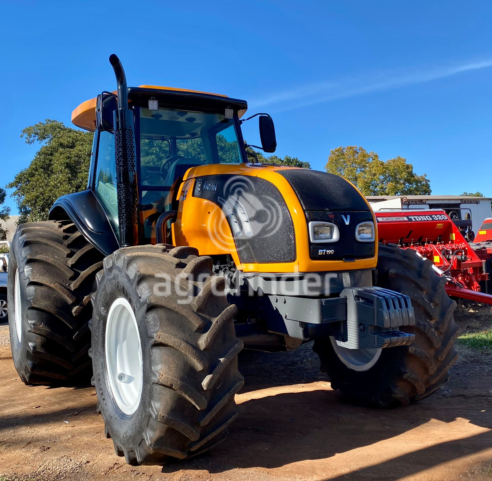 Trator Valtra BT 190
Ano 2013