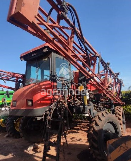 Pulverizador Autopropelido Case IH SPX 3585 
 Ano 2003