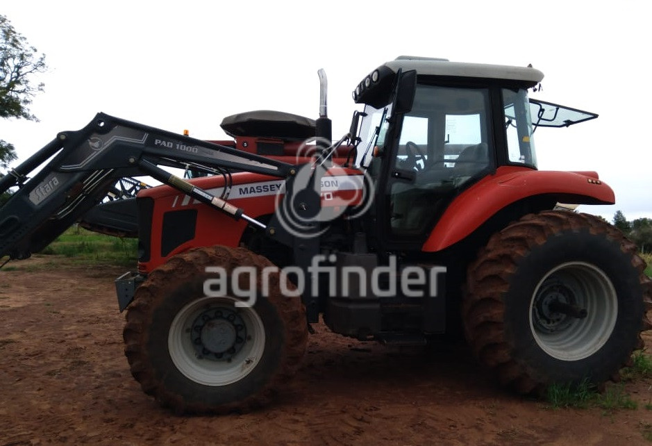 Trator de roda Massey Ferguson 7370
Ano 2010