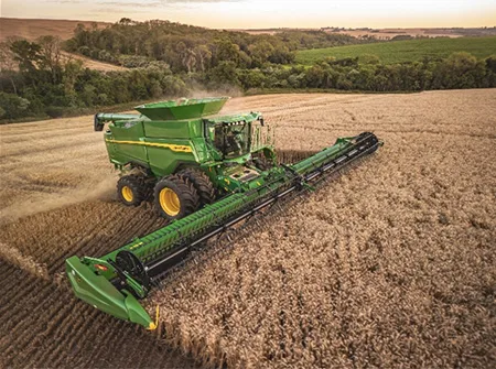 Colheitadeira John Deere S700